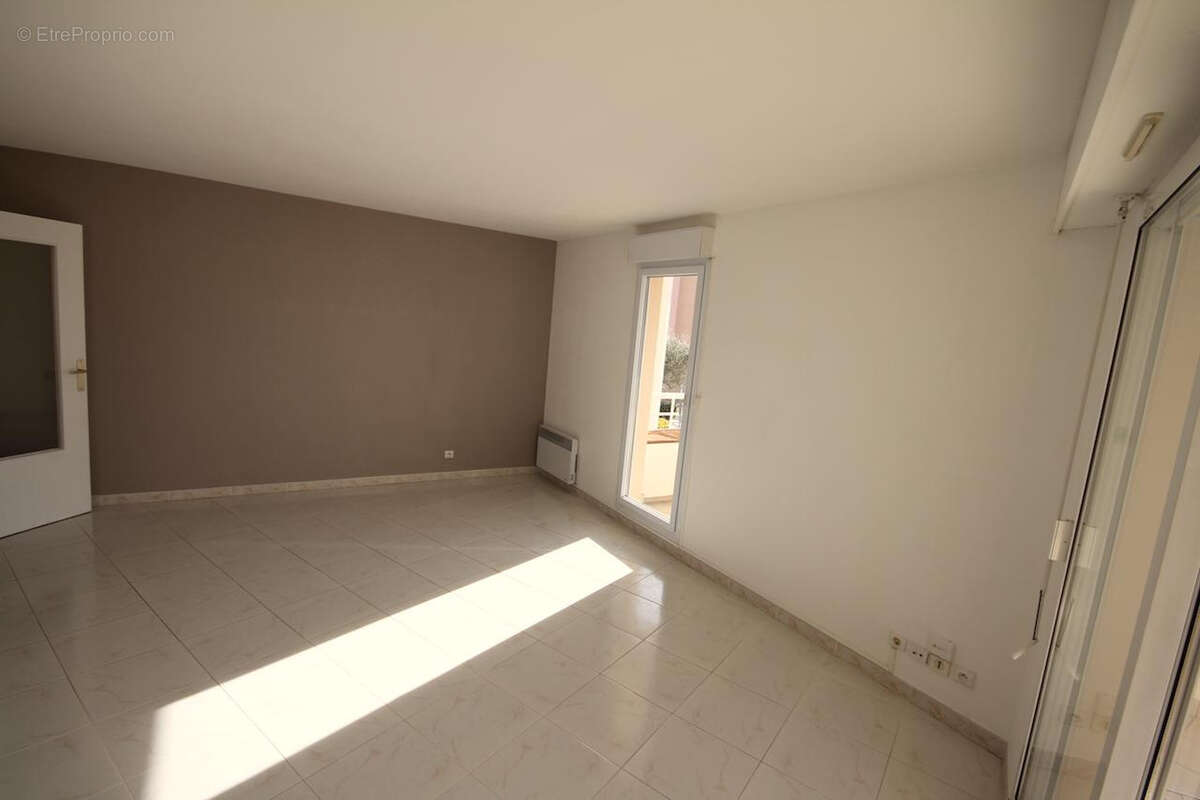 Appartement à MANDELIEU-LA-NAPOULE