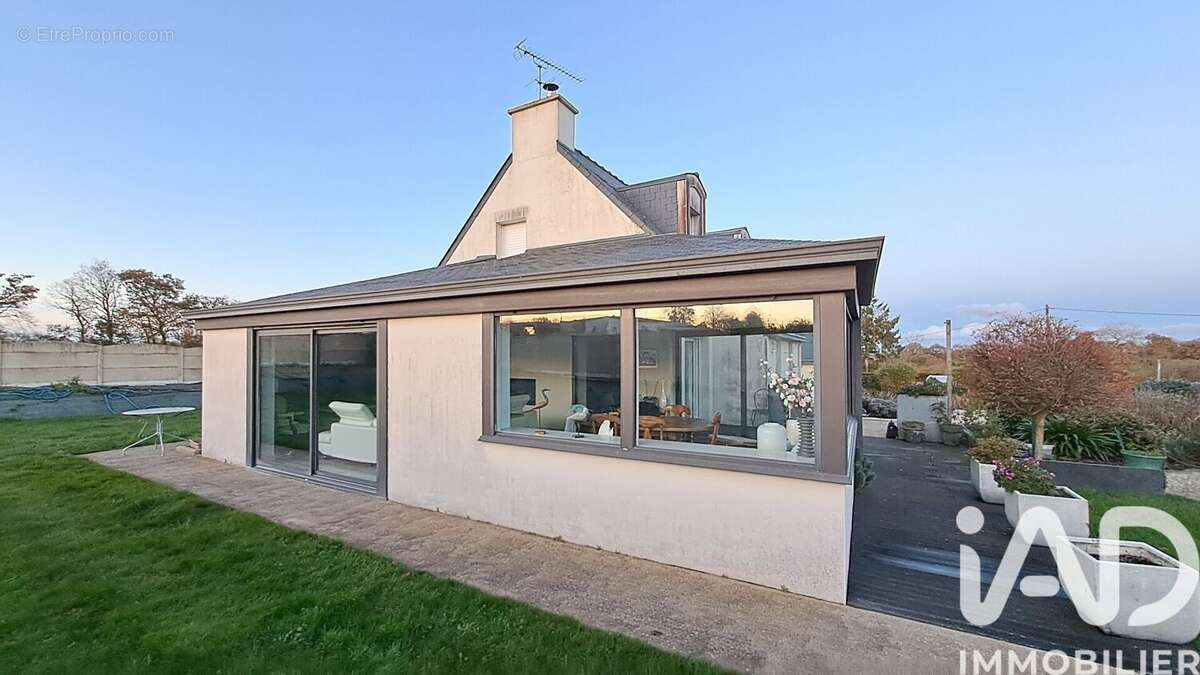 Photo 9 - Maison à QUINTIN
