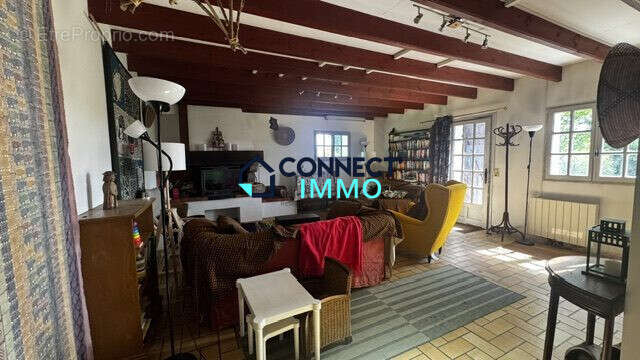 Maison 137 m² à Rostrenen  - photo 7
