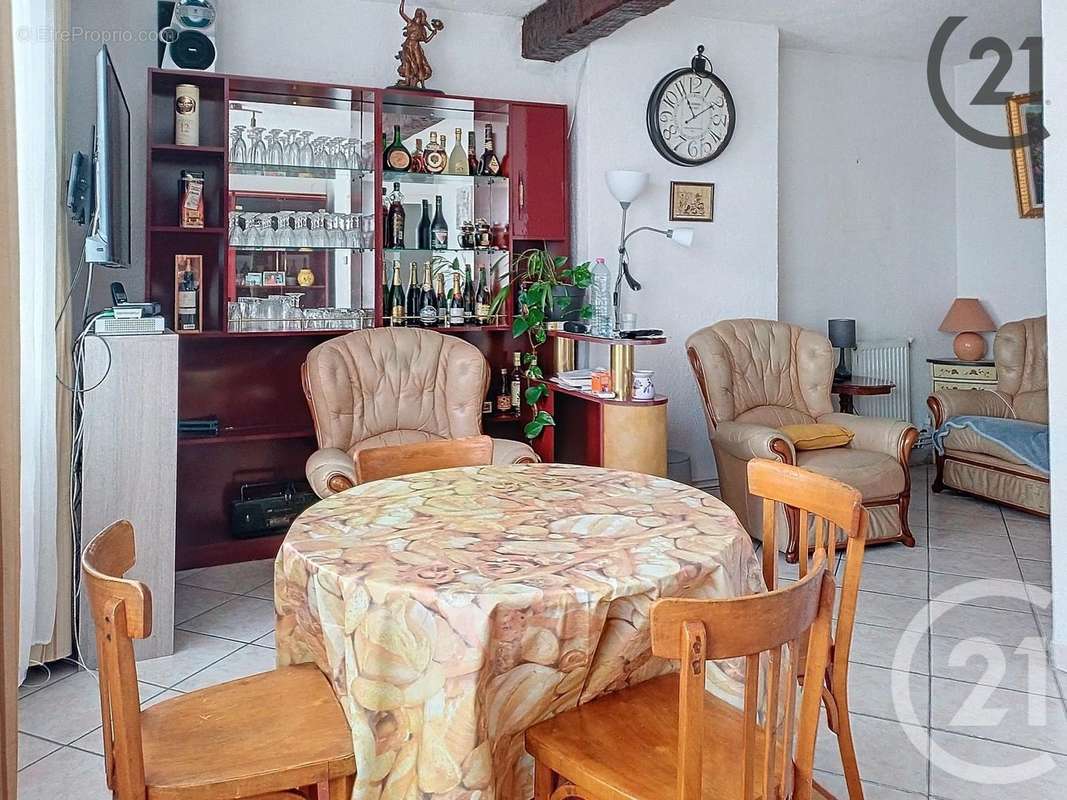 Appartement à SAINTE-SAVINE