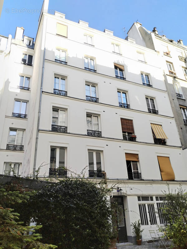 Appartement à PARIS-9E