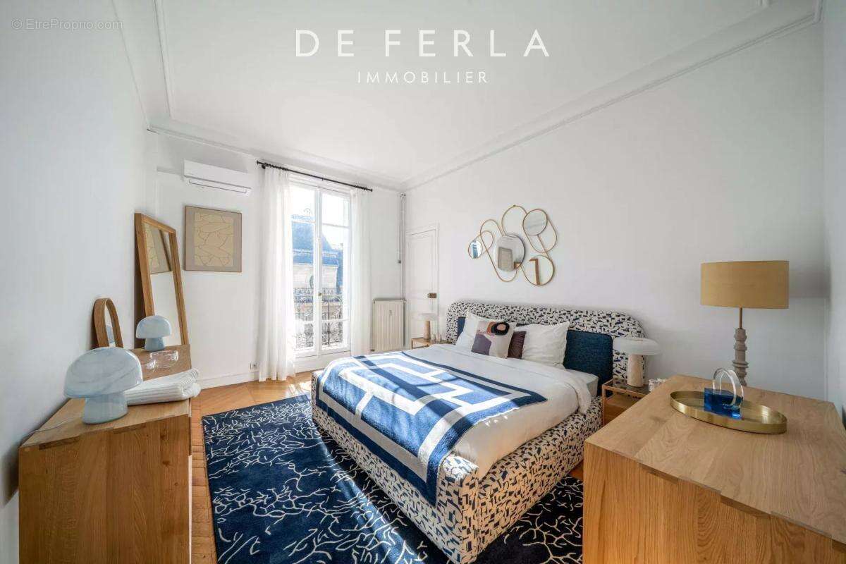 Appartement à NEUILLY-SUR-SEINE