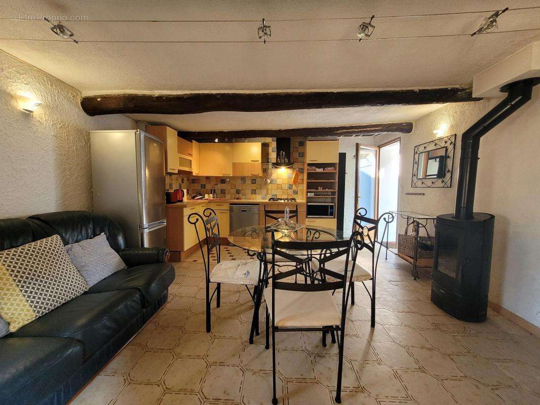 Maison à VINON-SUR-VERDON