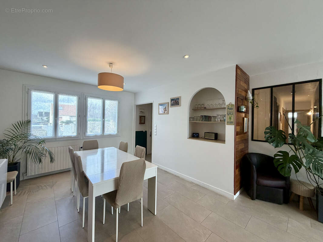 Maison à ROZAY-EN-BRIE