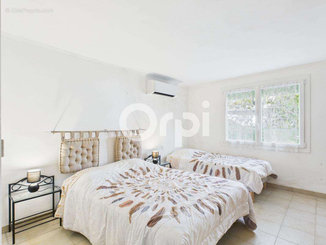 Maison à MANDELIEU-LA-NAPOULE