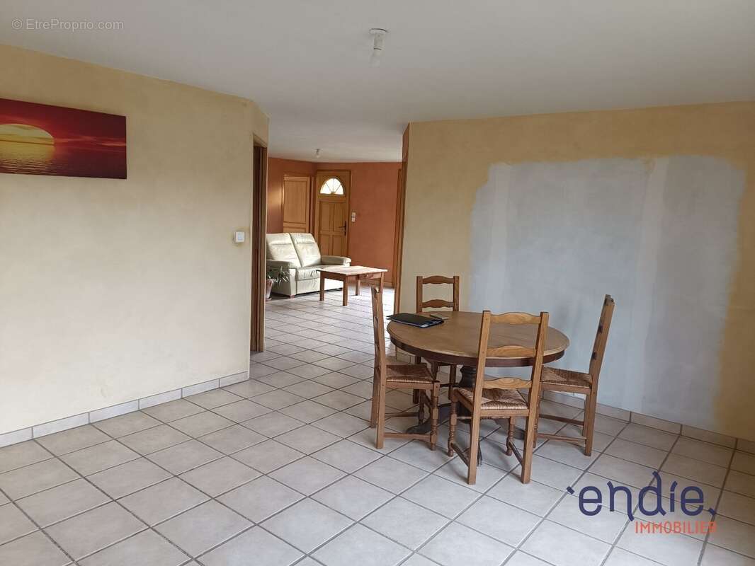 Maison à DENEUILLE-LES-MINES