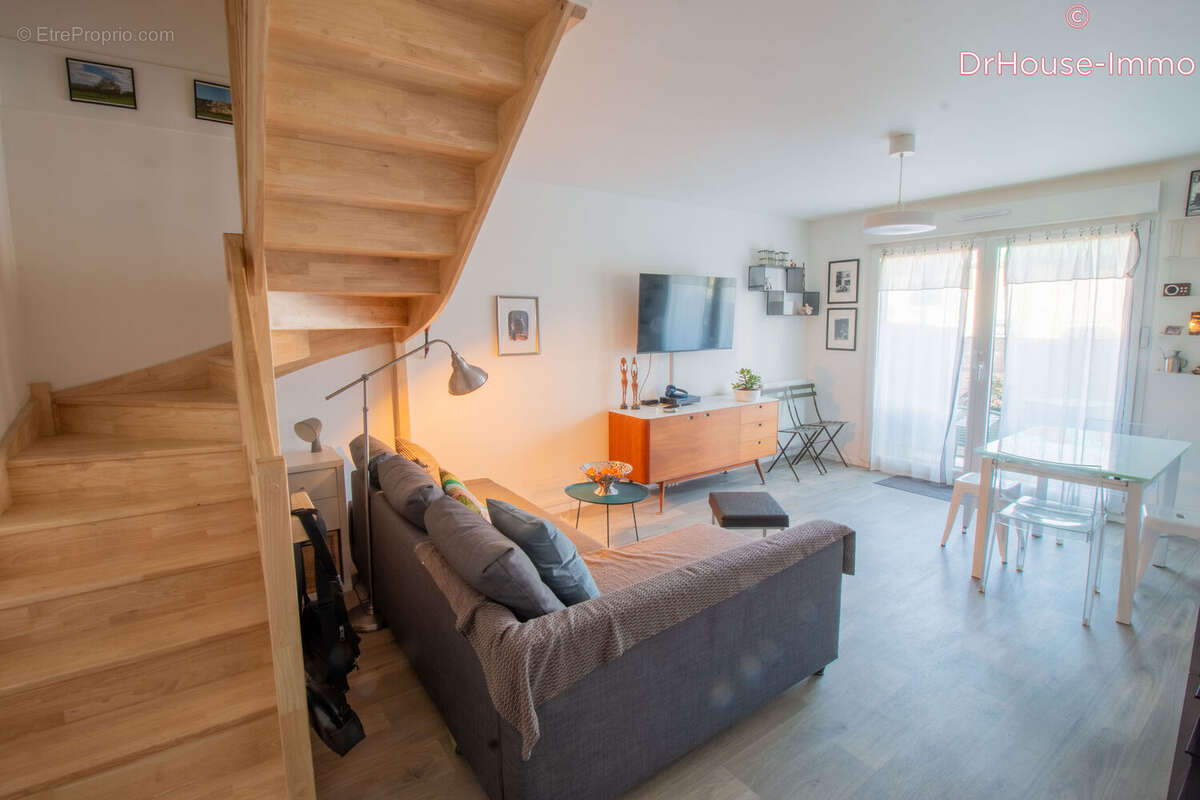 Appartement 69 m² à Mauchamps  - photo 38