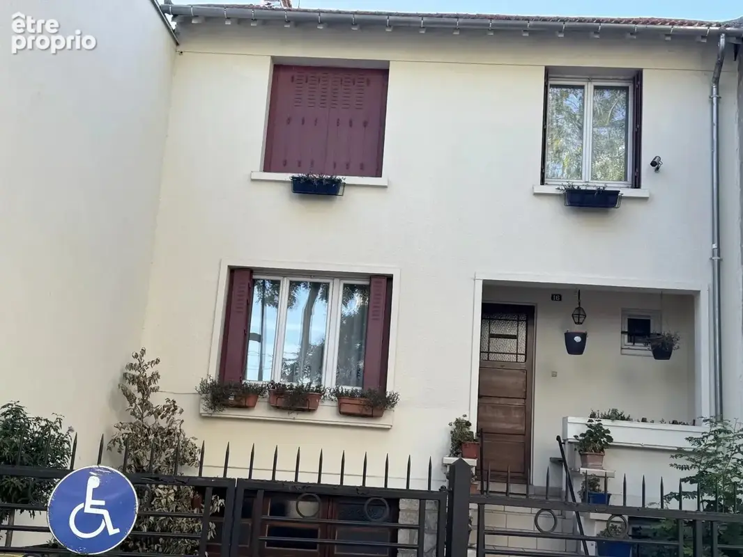 Photo Maison à Pierrefitte-Sur-Seine au prix de 269 000€