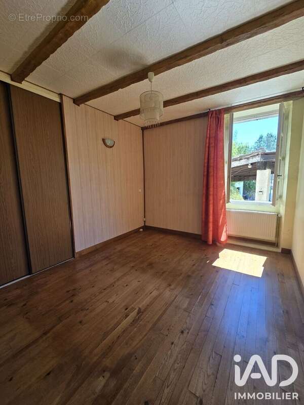 Maison 114 m² à Grezels  - photo 8