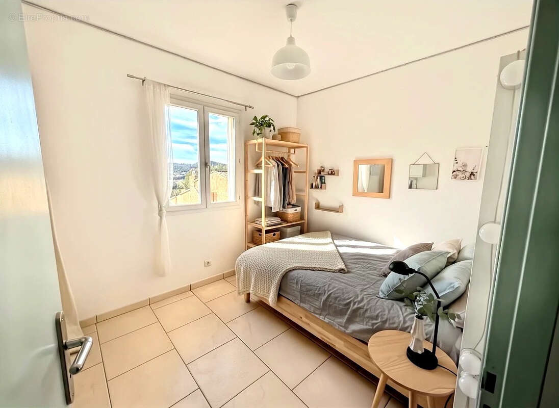 Maison à BORMES-LES-MIMOSAS