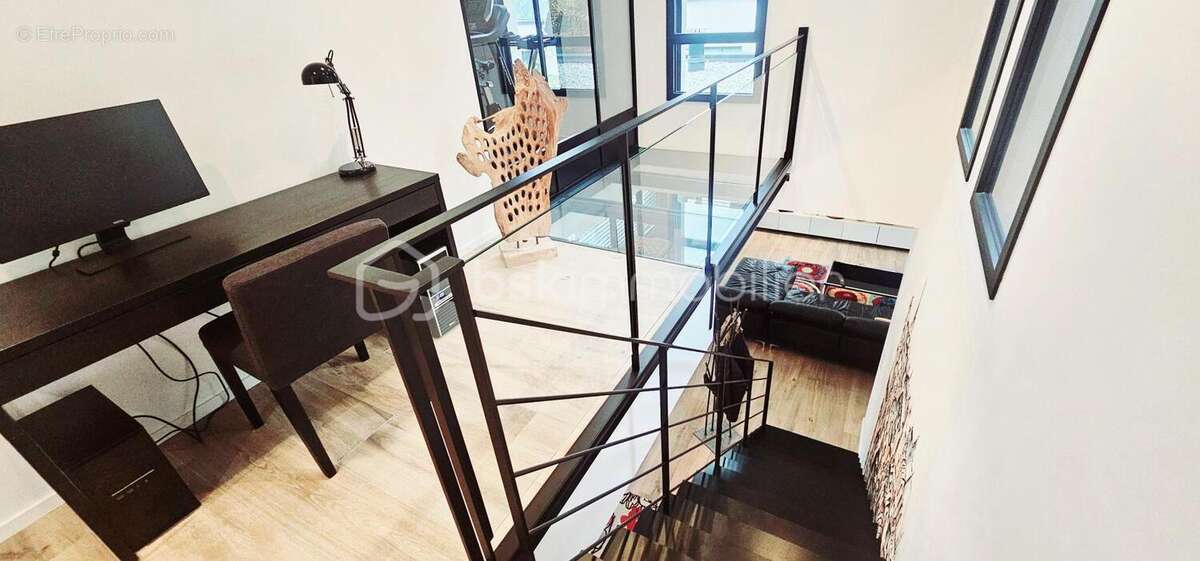 Maison contemporaine (2021) de 203 m² – spa de nage & écrin boisé privatif - dpe a - photo 17