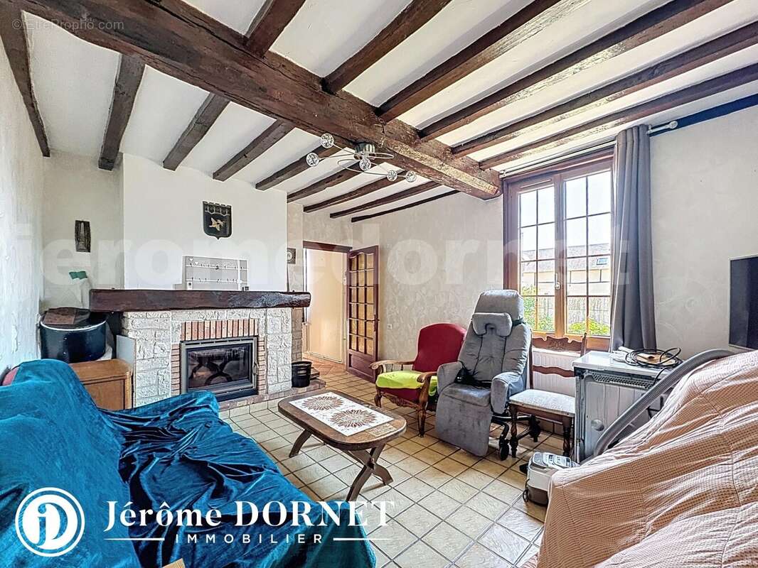 huc_0017 - Maison à GOURNAY-EN-BRAY