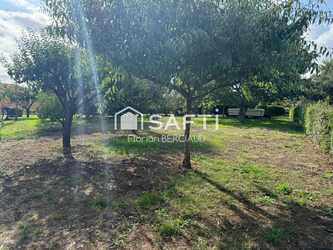 Photo 1 - Terrain à NOAILHAC