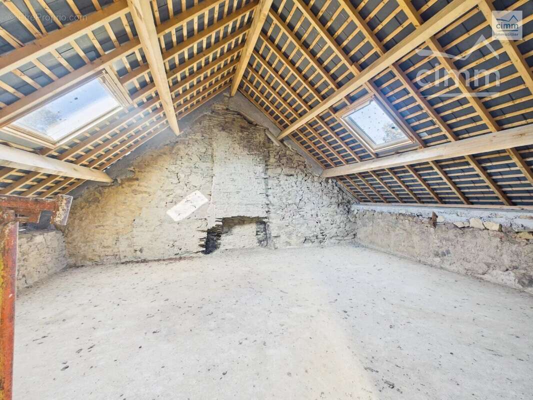 Maison à LES BRULAIS