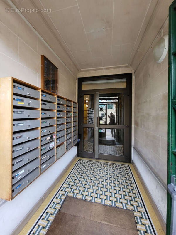 Studio de 18.89 m2 75015 Paris - photo 2
