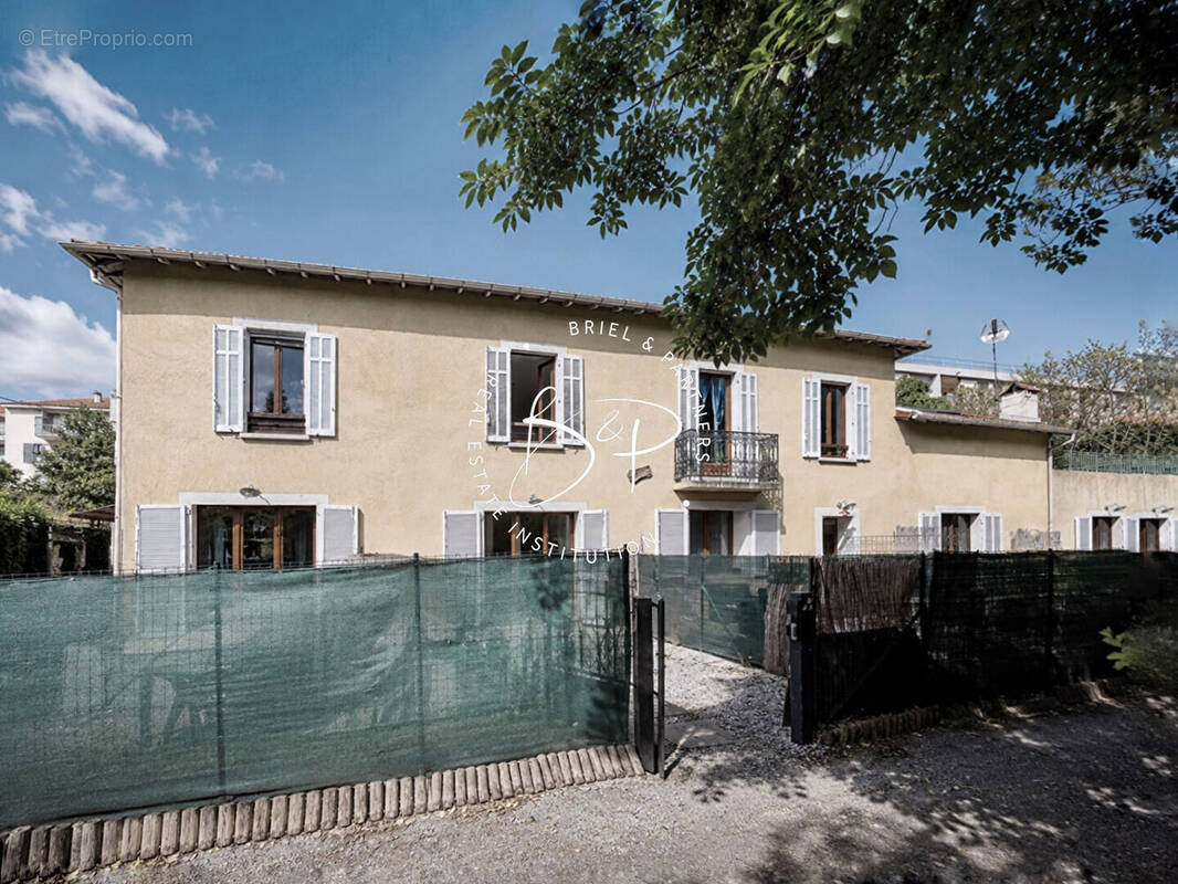 Appartement à DRAGUIGNAN