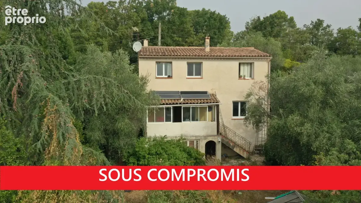 Maison à SAINT-CEZAIRE-SUR-SIAGNE