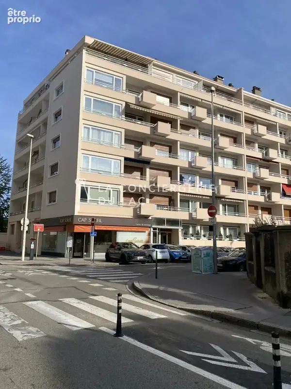 Centre Ville d'Annecy / Quartier Bonlieu / 5 pièces de 104 m2 plein Sud avec Clim - photo 20