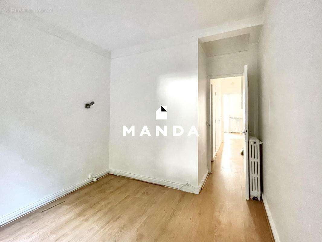 Appartement à NEUILLY-SUR-SEINE