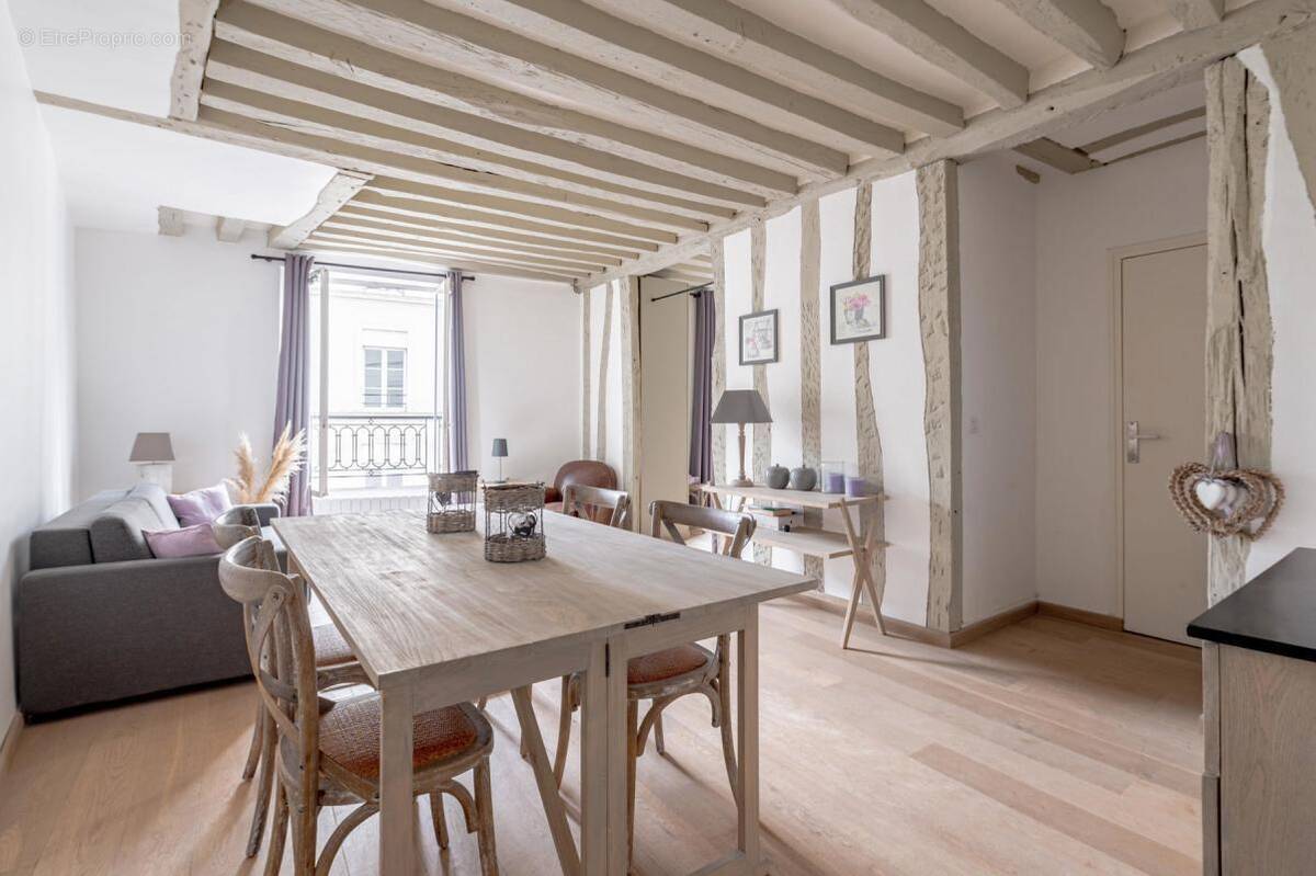 Appartement à PARIS