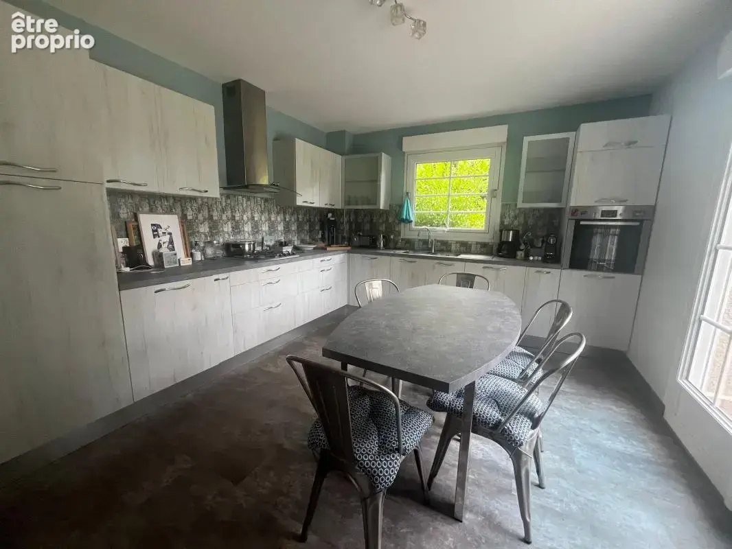 Maison 5 chambres avec un parc boisé - photo 5