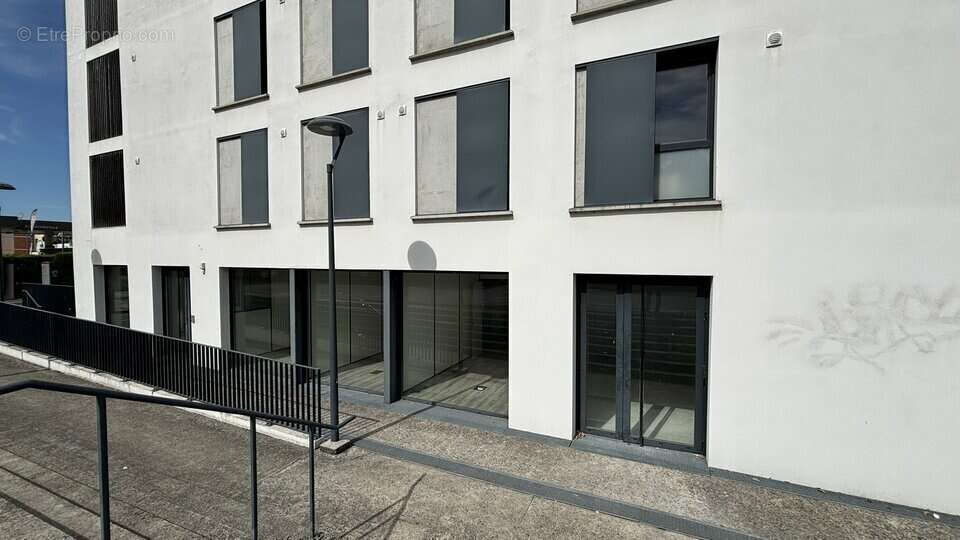 240 m² à Ramonville-Saint-Agne  - photo 2