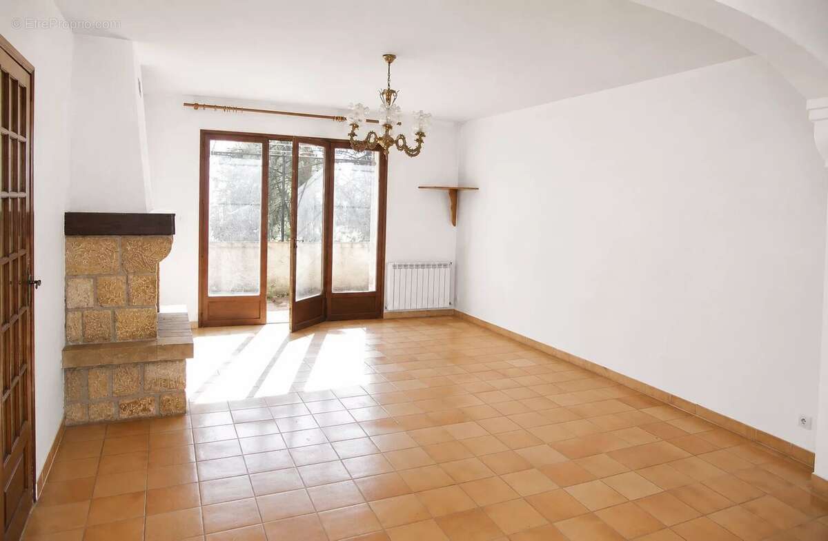 Maison à VILLECROZE