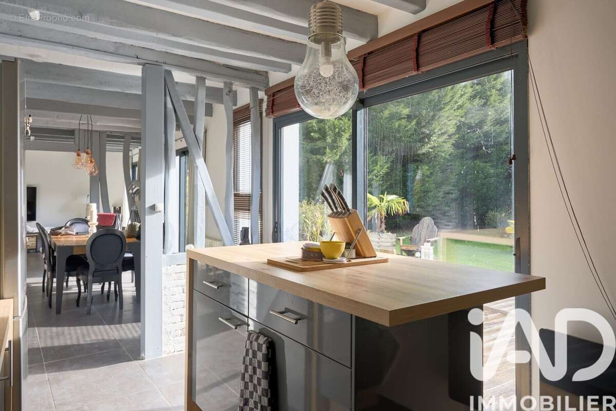 Maison 105 m² à Trouville-La-Haule  - photo 9