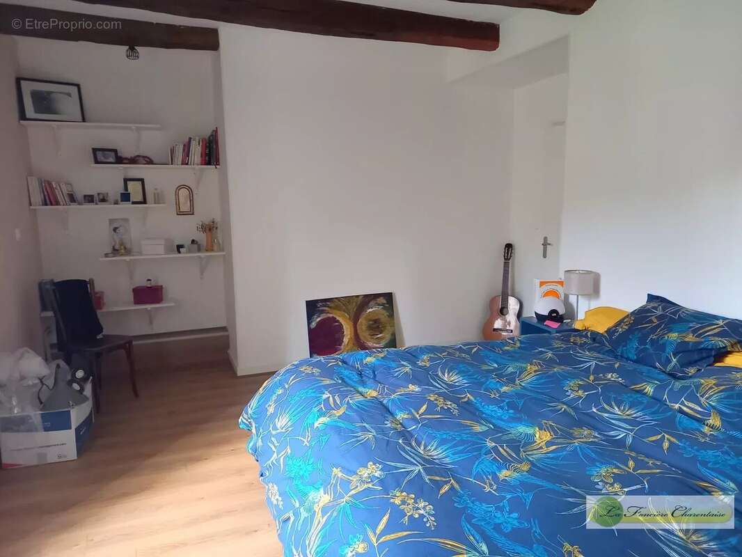 Maison à SAINT-AMANT-DE-BOIXE