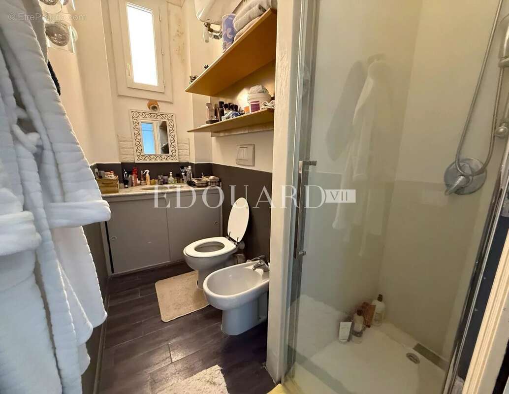 Appartement à ROQUEBRUNE-CAP-MARTIN