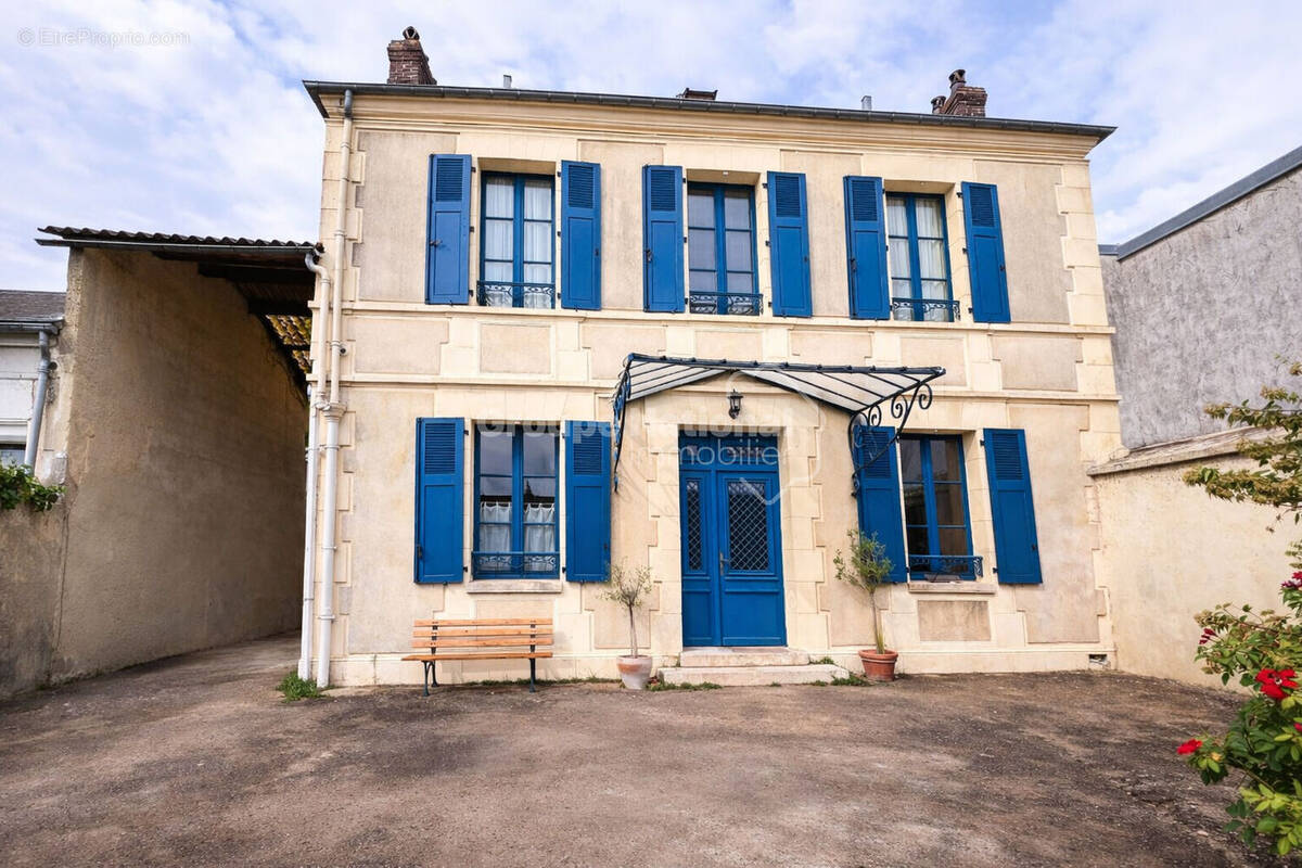 Maison à GRISY-LES-PLATRES