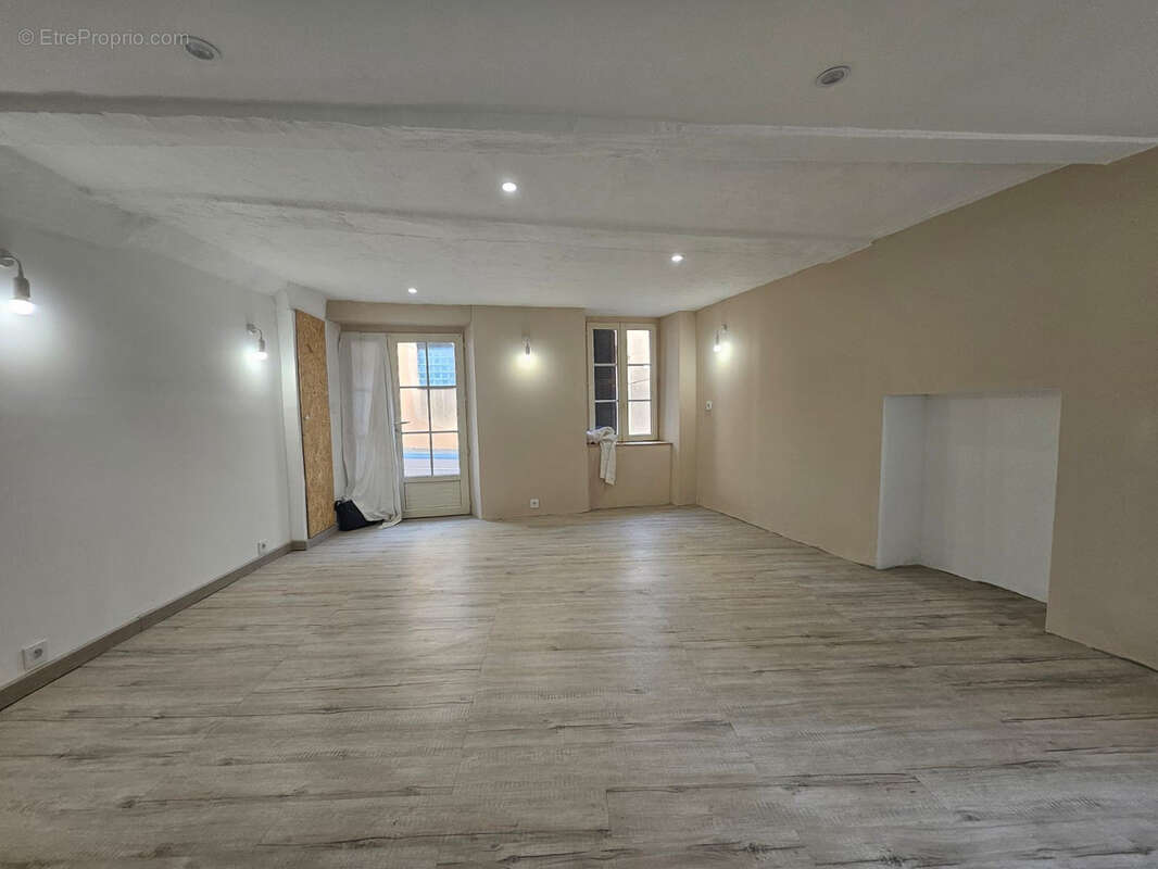 Appartement à L&#039;ESCARENE