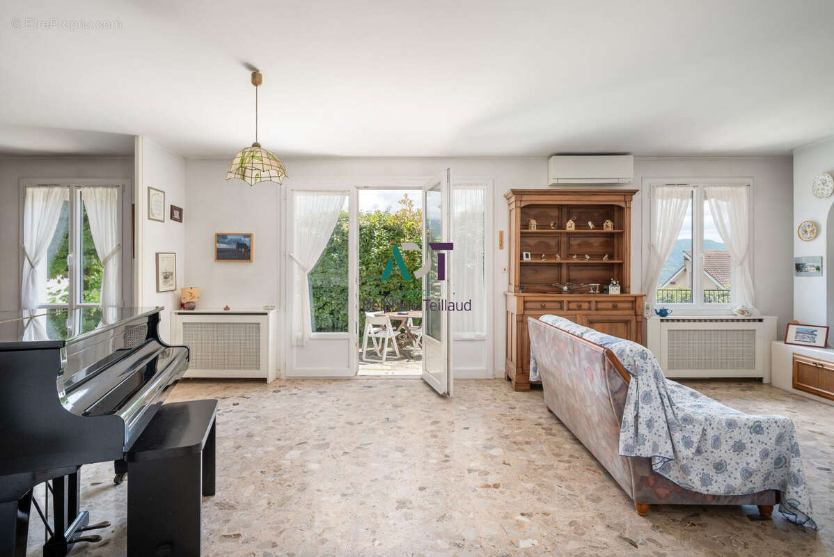 Maison à MONTBONNOT-SAINT-MARTIN