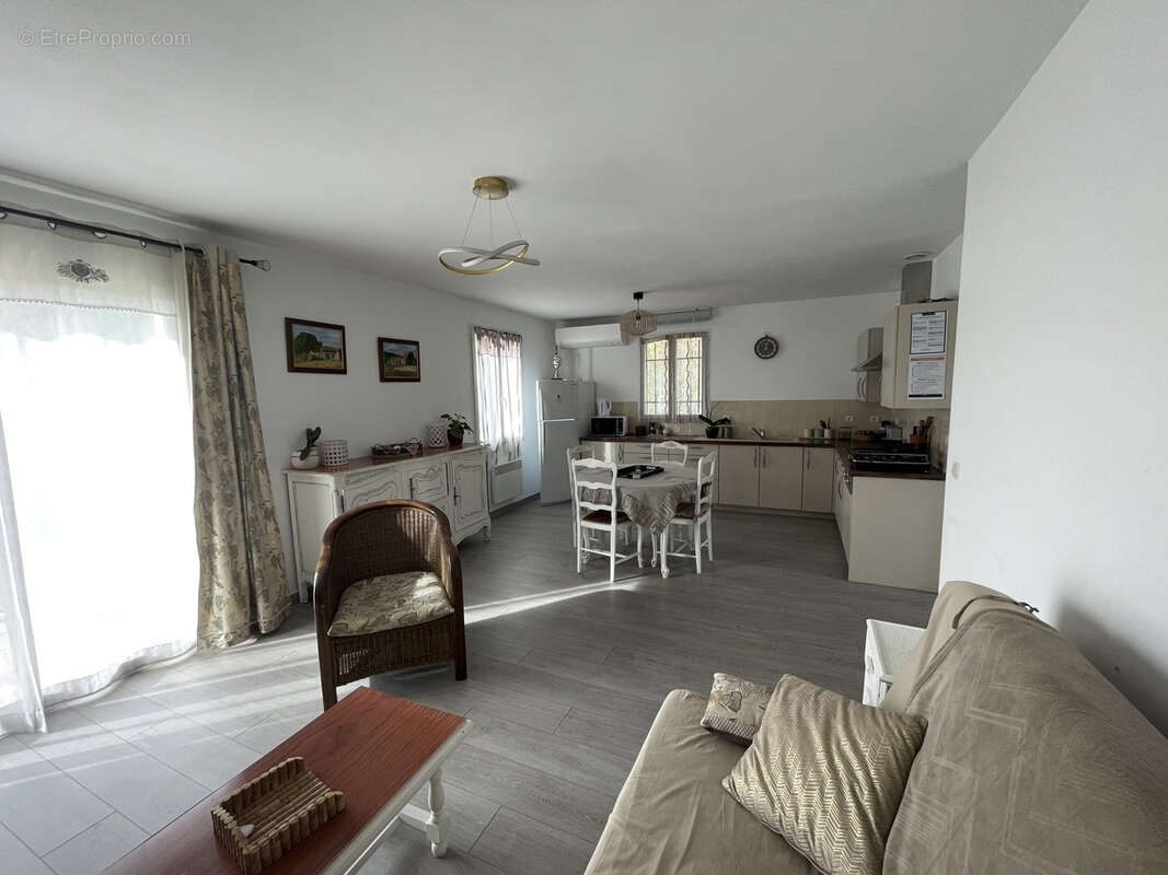 Maison à PLAN-DE-LA-TOUR