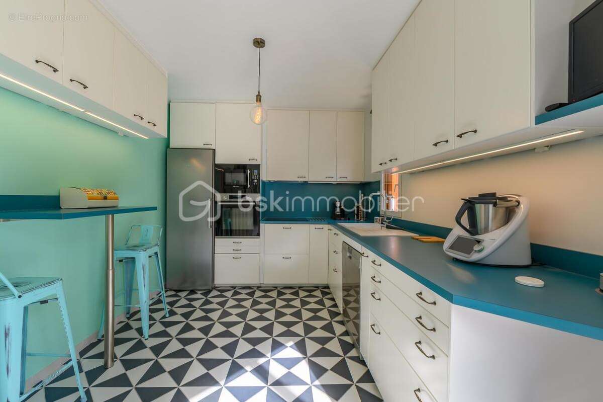 Appartement à LE PLESSIS-TREVISE