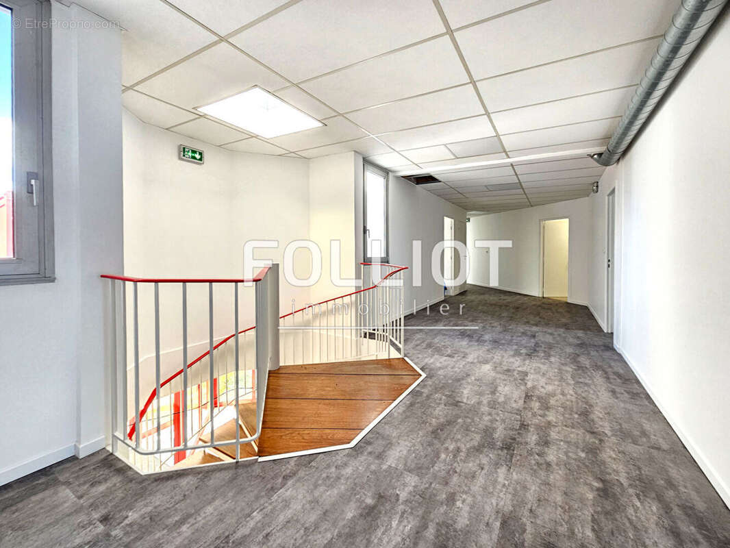 Commerce à DOUVRES-LA-DELIVRANDE