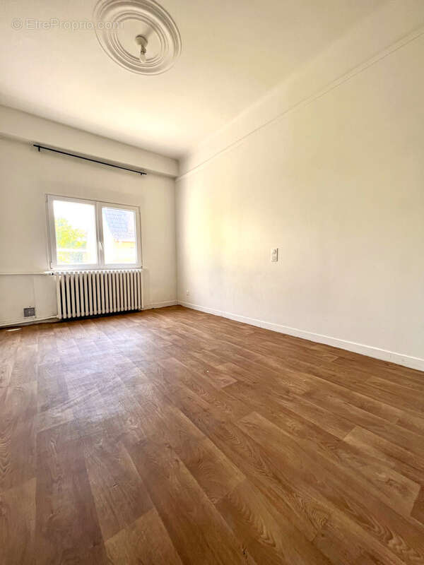 Maison à LE BLANC-MESNIL