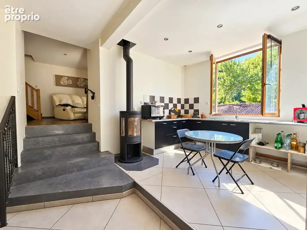 L’ALBENC – Maison de ville de caractère 168 m² – 4 chambres – Garage - photo 6