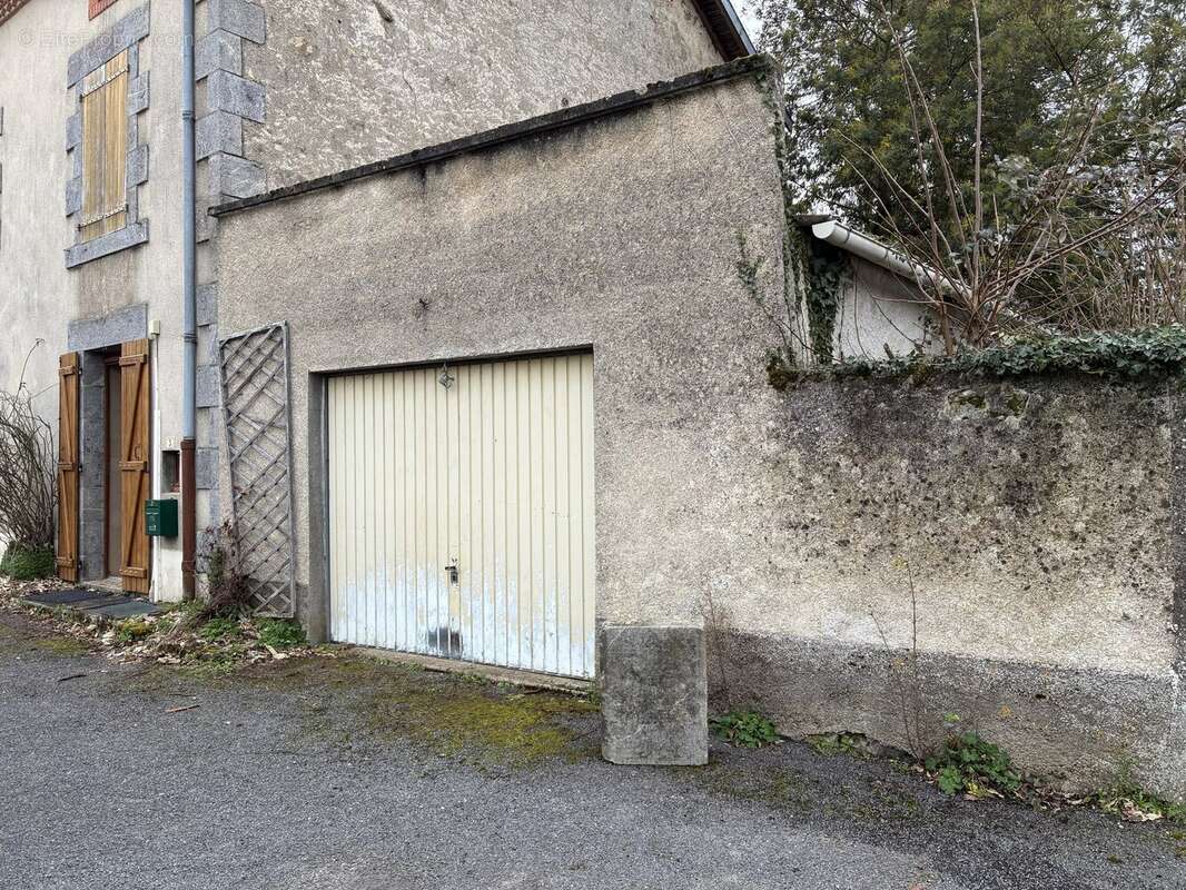 Maison à ORADOUR-SAINT-GENEST