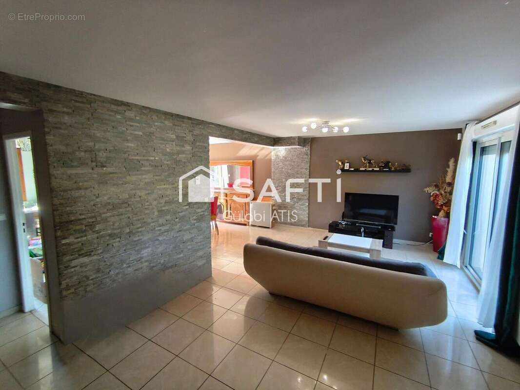 Photo 6 - Maison à LA CHAPELLE-RABLAIS