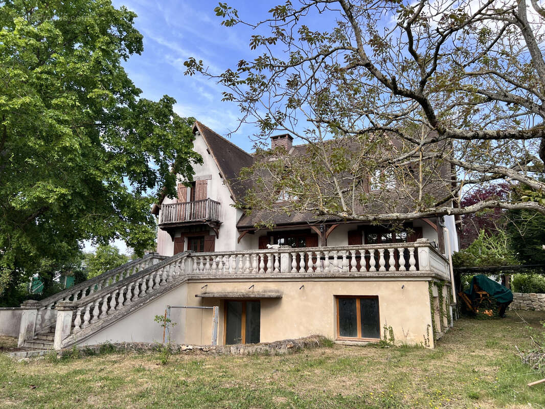 Maison à LIVRY-SUR-SEINE