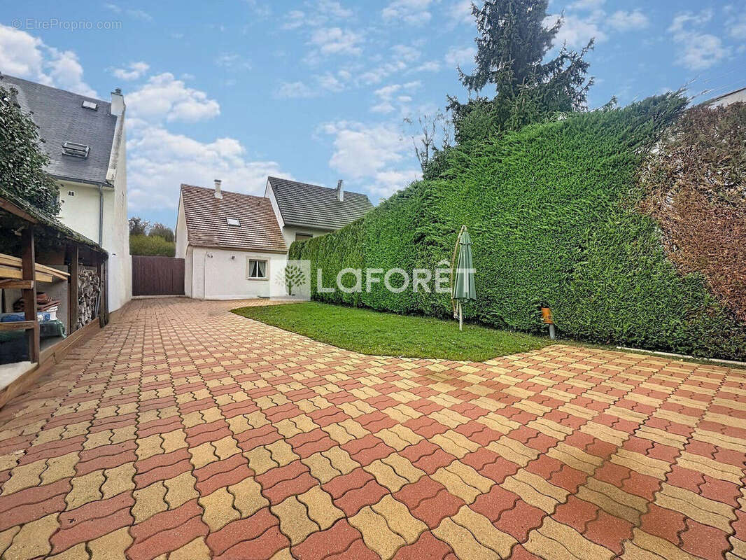 Maison à LE PLESSIS-TREVISE