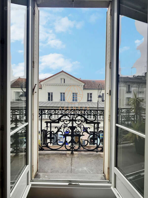 Appartement à SAINT-MAUR-DES-FOSSES