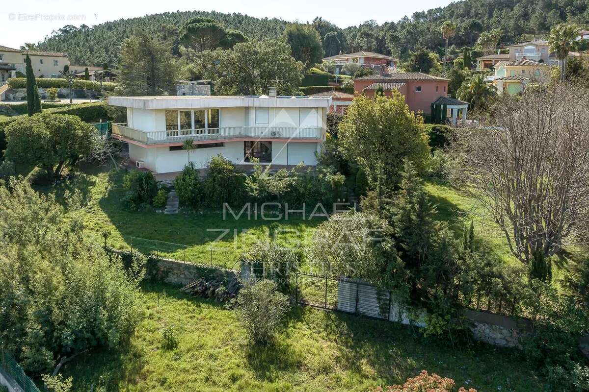 Maison à THEOULE-SUR-MER