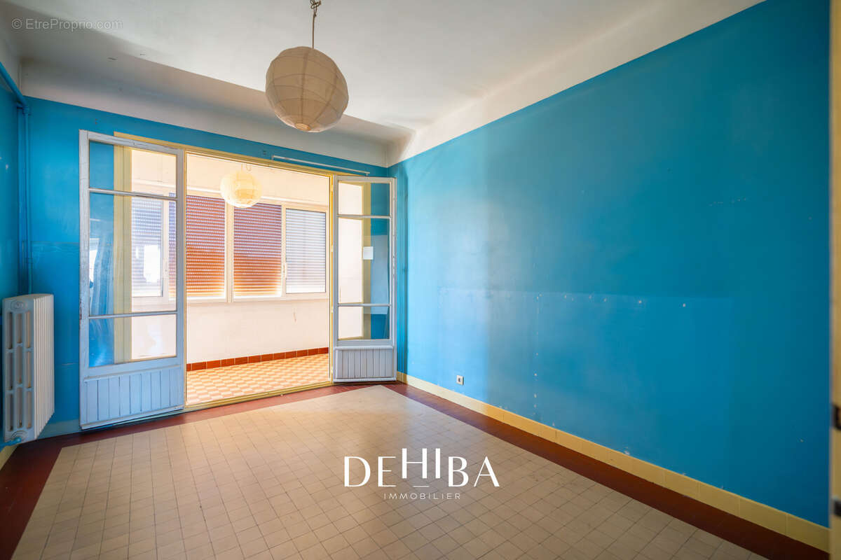 Appartement à MARSEILLE-2E