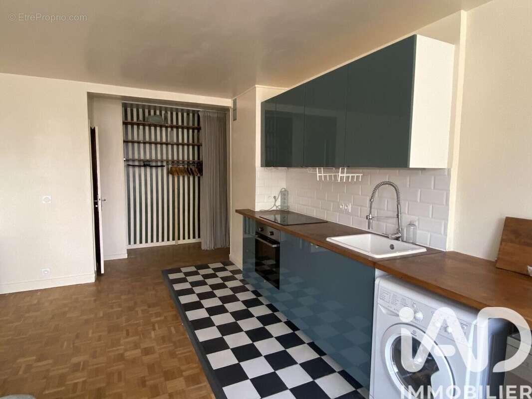 Photo 8 - Appartement à LES LILAS