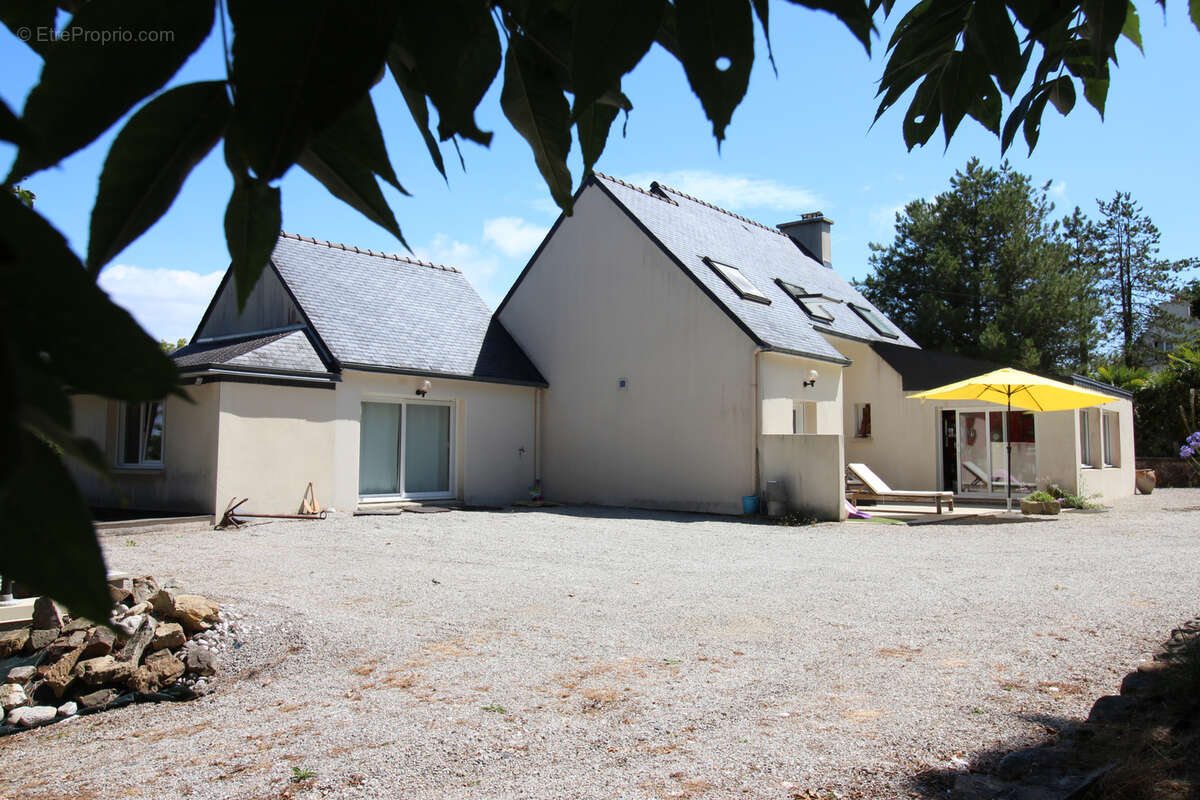 Maison à CAMARET-SUR-MER