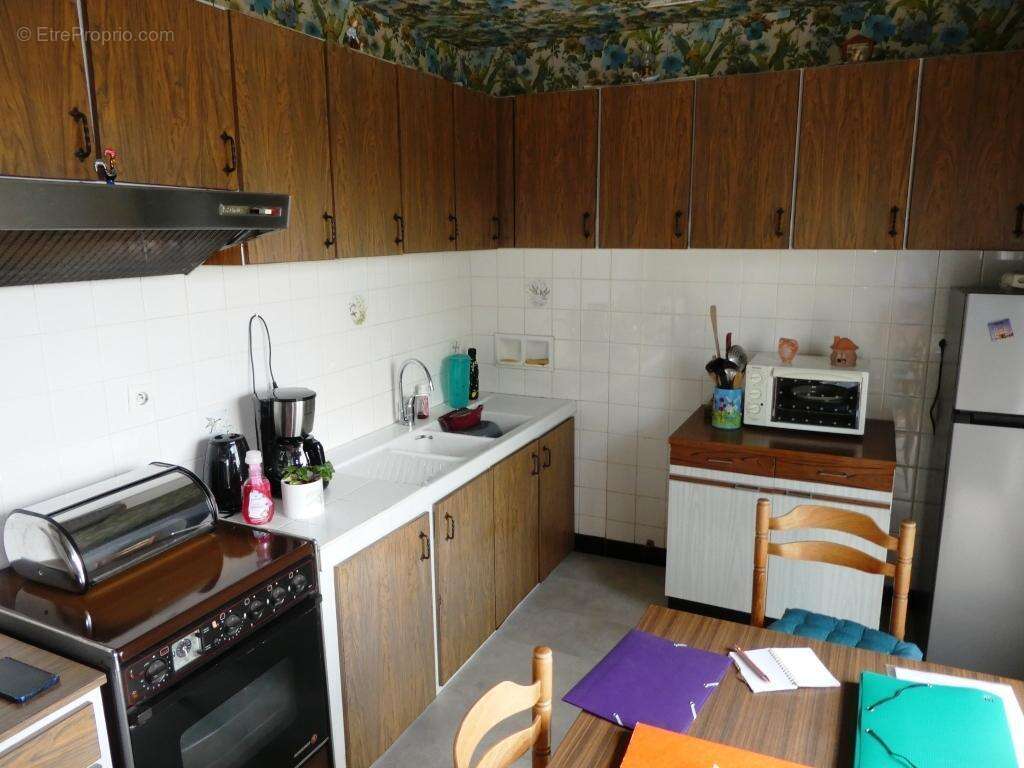 Maison à LE CROISTY