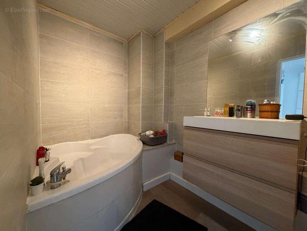 Balaguier appartement t4 avec balcon cave parking collectif - photo 4