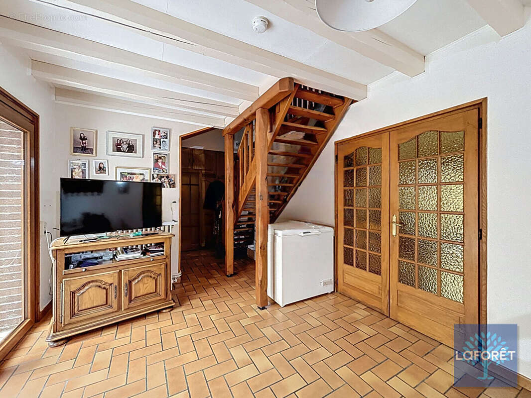 Maison Saint Amand Les Eaux 6 pièce(s) 118 m2 - photo 4